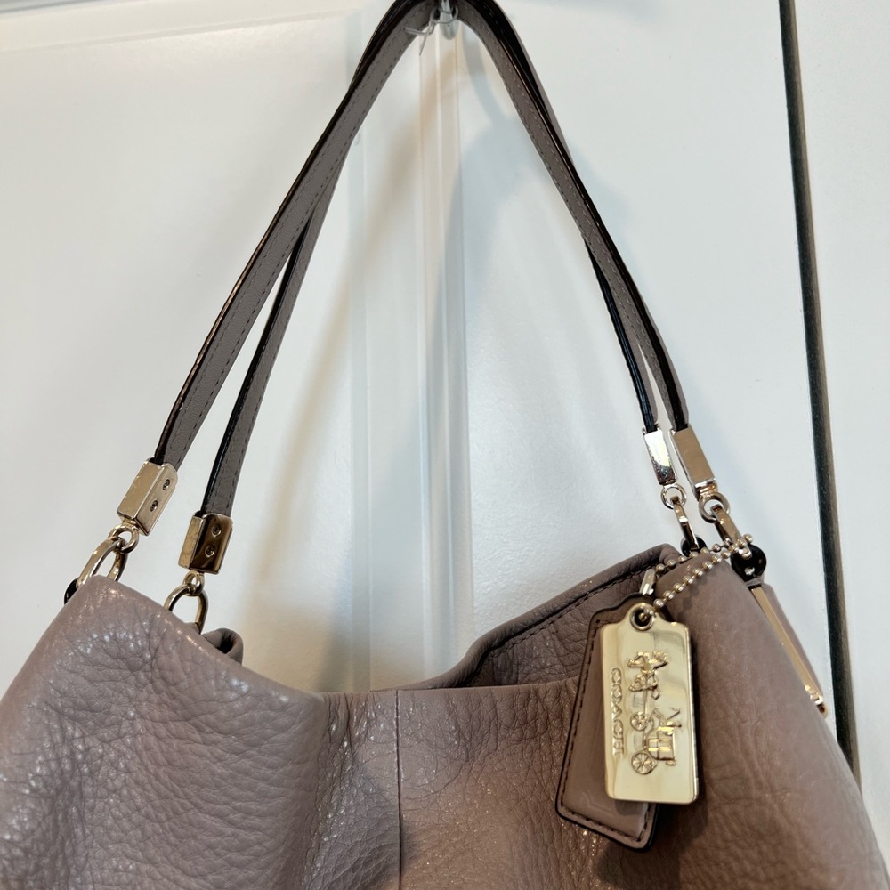 Coach Madison Phoebe leather shoulder bag in lavender color - Picture 3 of 12